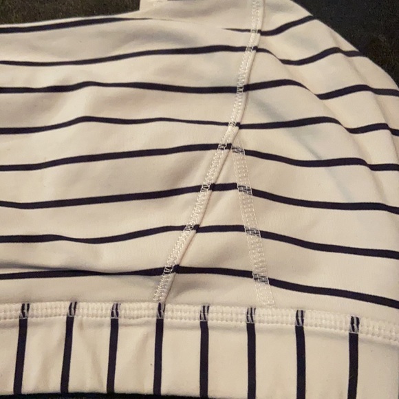 0721 Lululemon - Sports Bra - Picture 5 of 12